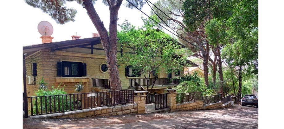 La Embajada de Colombia en el Líbano y su sección consular trasladaron su sede a Naccache, Villa Roger Saleh, Calle de las Embajadas #66 – Área Metropolitana de Beirut