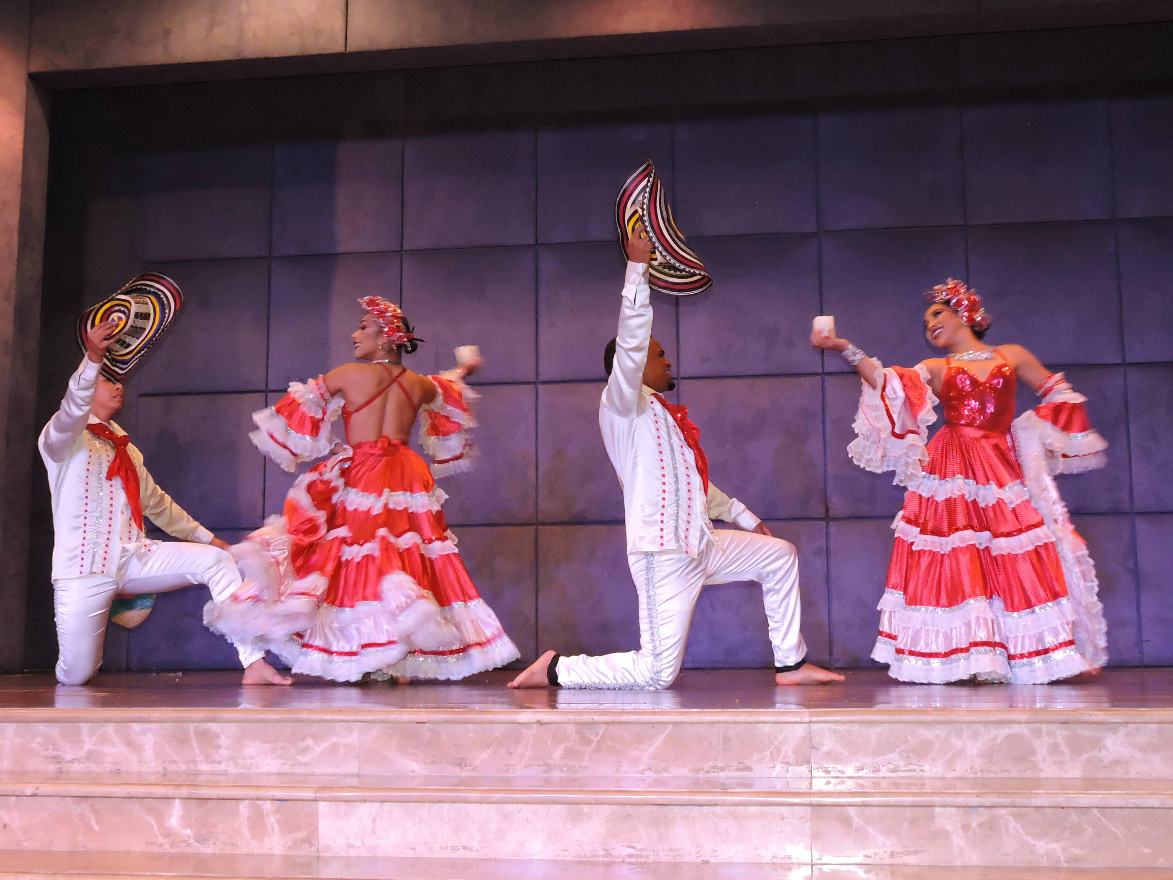 Beirut baila al ritmo de Colombia: Ensálsate deslumbra el Líbano con su espectáculo de salsa caleña