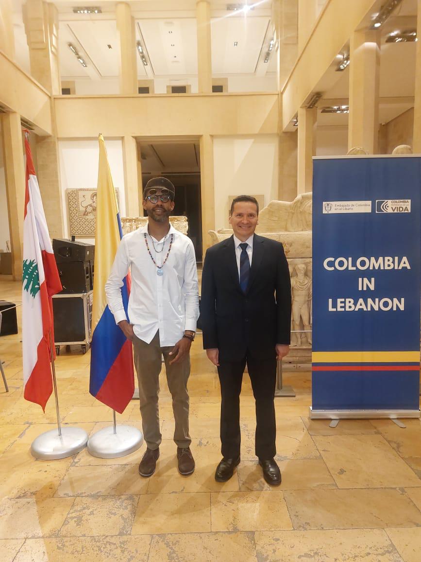 Presentación de Colombia en el Museo Nacional de Beirut a cargo del compositor y músico Elkin Robinson 